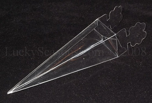 Clear Plastic Small Pyramid Triangle Box - Wedding Table Guest Bomboniere
