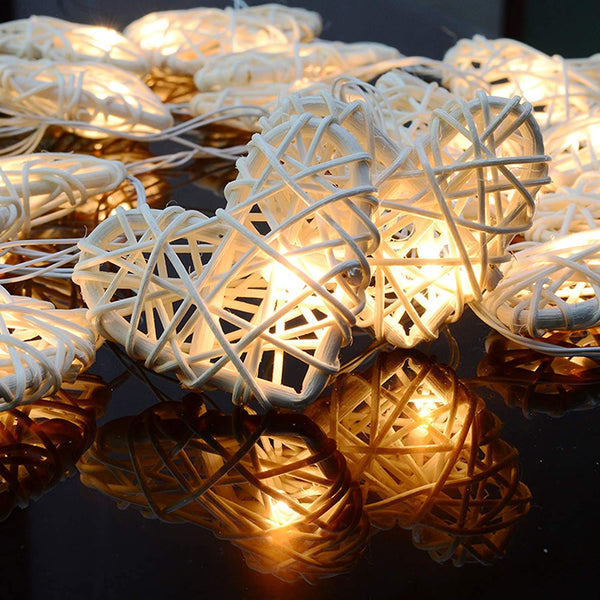 White Cane Rattan Heart -LED Mains Plug Lights - 5 metre long - Romantic Valentines Wedding Decoration Gift